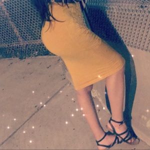 BODYCON YELLOW SKIRT💛